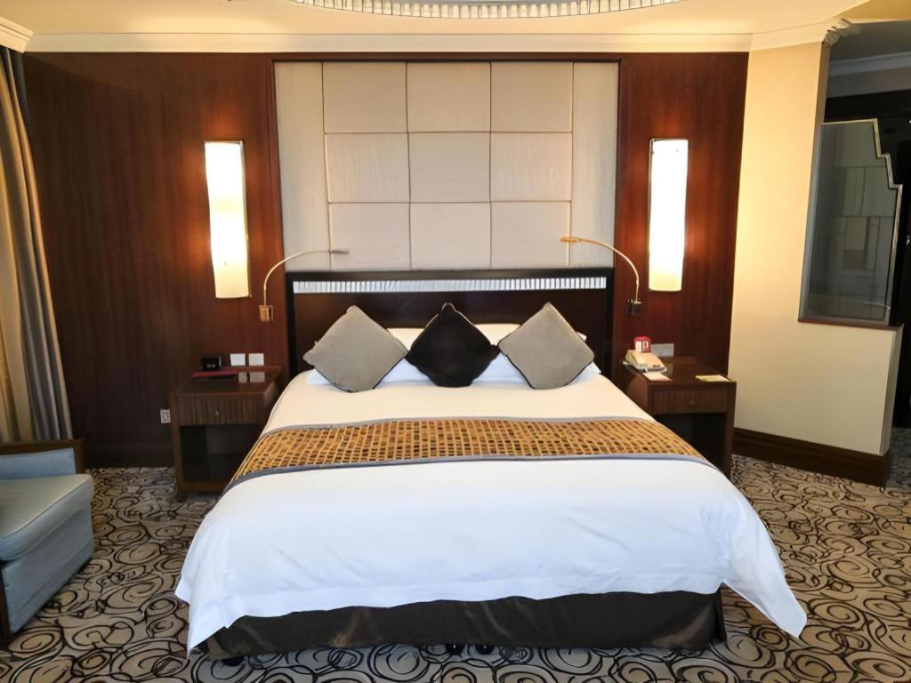 Grand Soluxe Zhongyou Hotel Shanghai Exterior foto