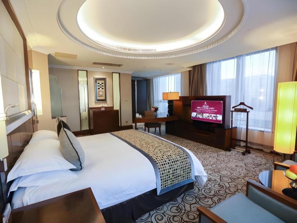 Grand Soluxe Zhongyou Hotel Shanghai Exterior foto