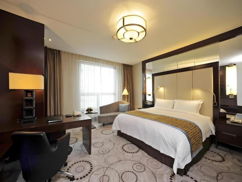 Grand Soluxe Zhongyou Hotel Shanghai Exterior foto